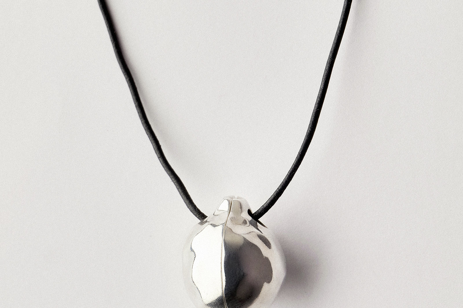 BERGAMOT PENDANT in Sterling Silver(art 1-0015)