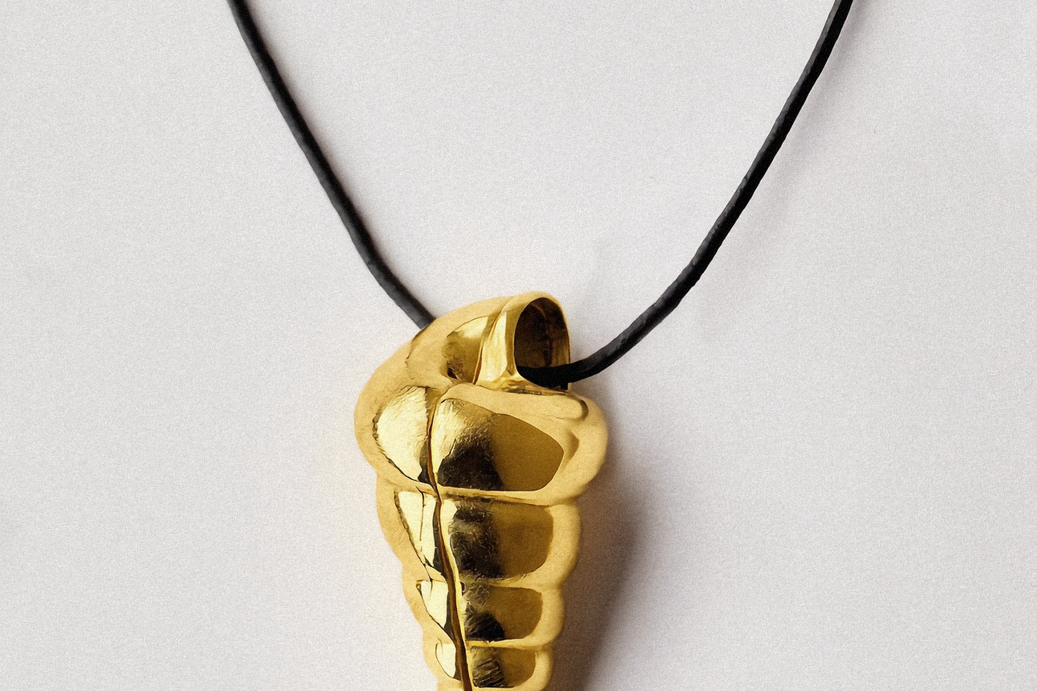 TURRITELLA PENDANT in Bronze(art 1-0014)